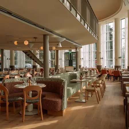 De Plesman 4* Den Haag